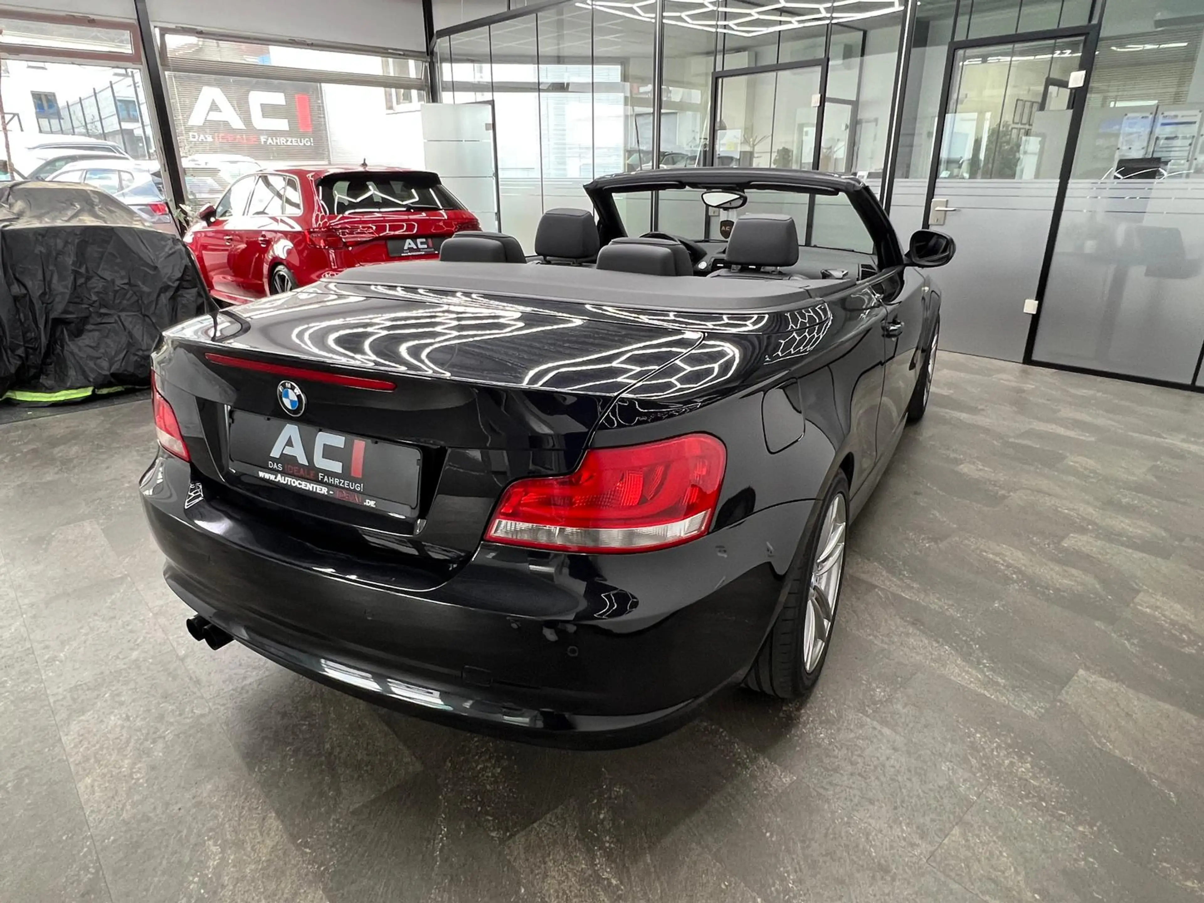 BMW 118 i 2.0 Cabrio, HU-AU 06.2028, M-Sportfahrwerk — photo 11