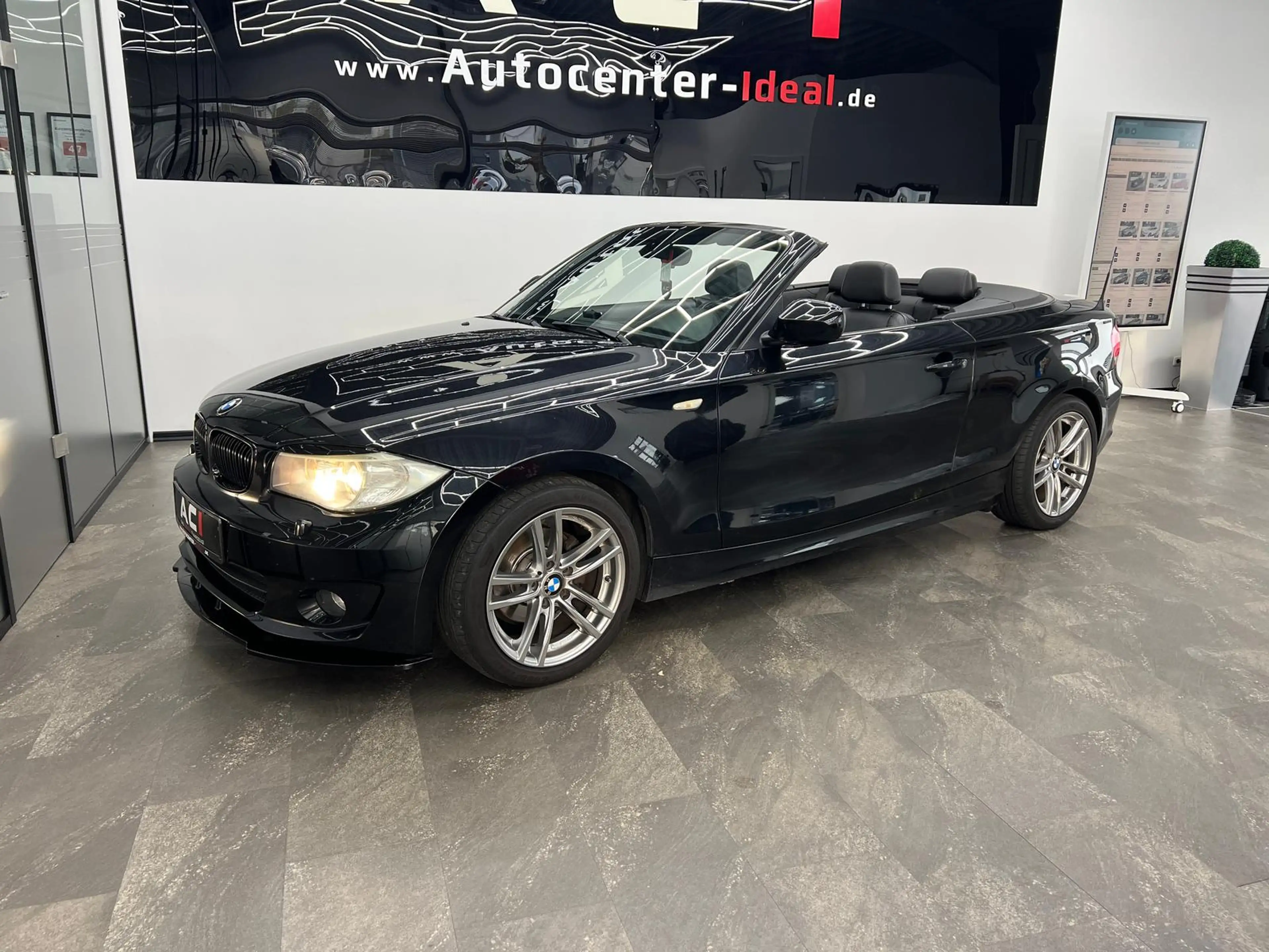 BMW 118 i 2.0 Cabrio, HU-AU 06.2028, M-Sportfahrwerk — photo 3