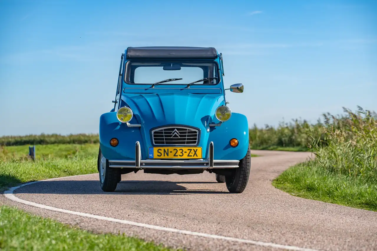 Citroen 2CV 6 Club, foto 2