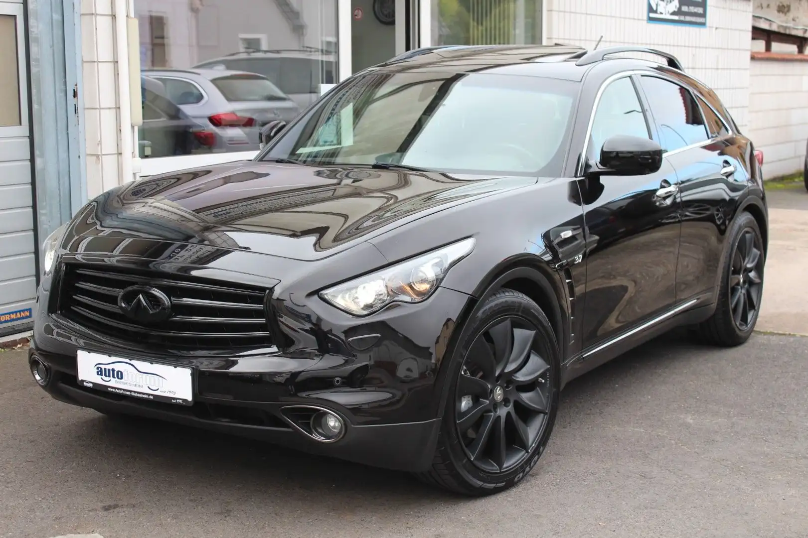 Infiniti QX70 3.7 Ultimate Leder*Xenon*S-Dach*BOSE*ACC Noir - 2
