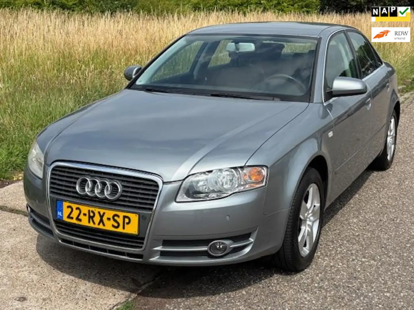 Audi A4 Limousine 2.0 Pro Line Automaat ECC Audio/CD Elect Grijs - 1