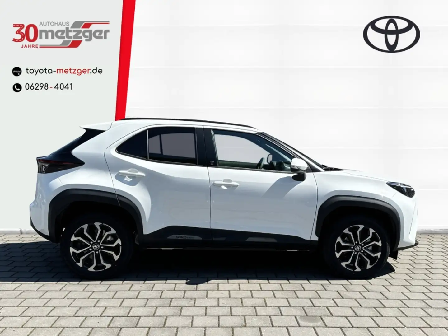 Toyota Yaris Cross 1.5 Hybrid 4x2 Teamplayer +Winter +Safety-Paket Blanc - 2