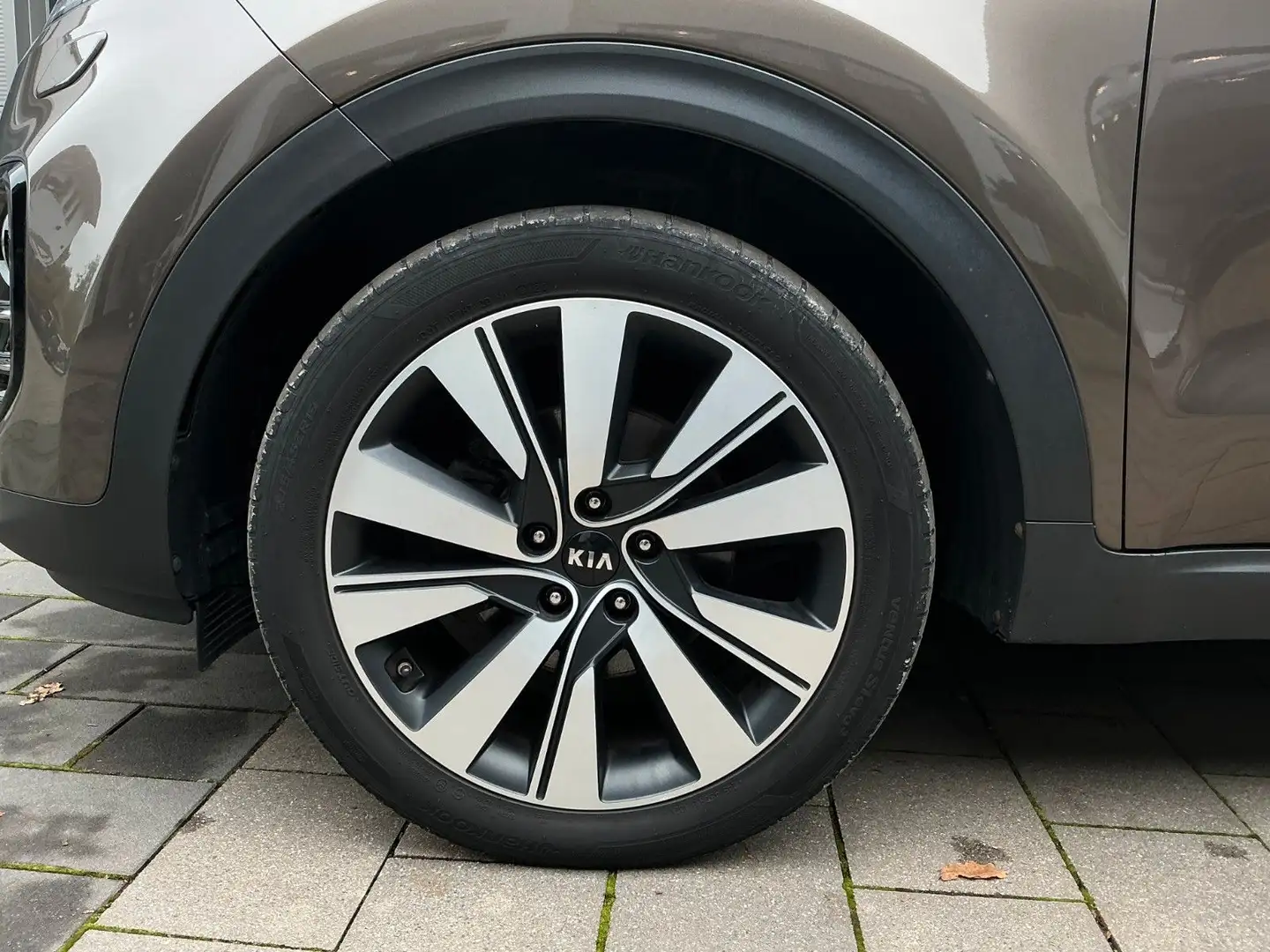 Kia Sportage Spirit 2.0 CRDi 2WD Brun - 2