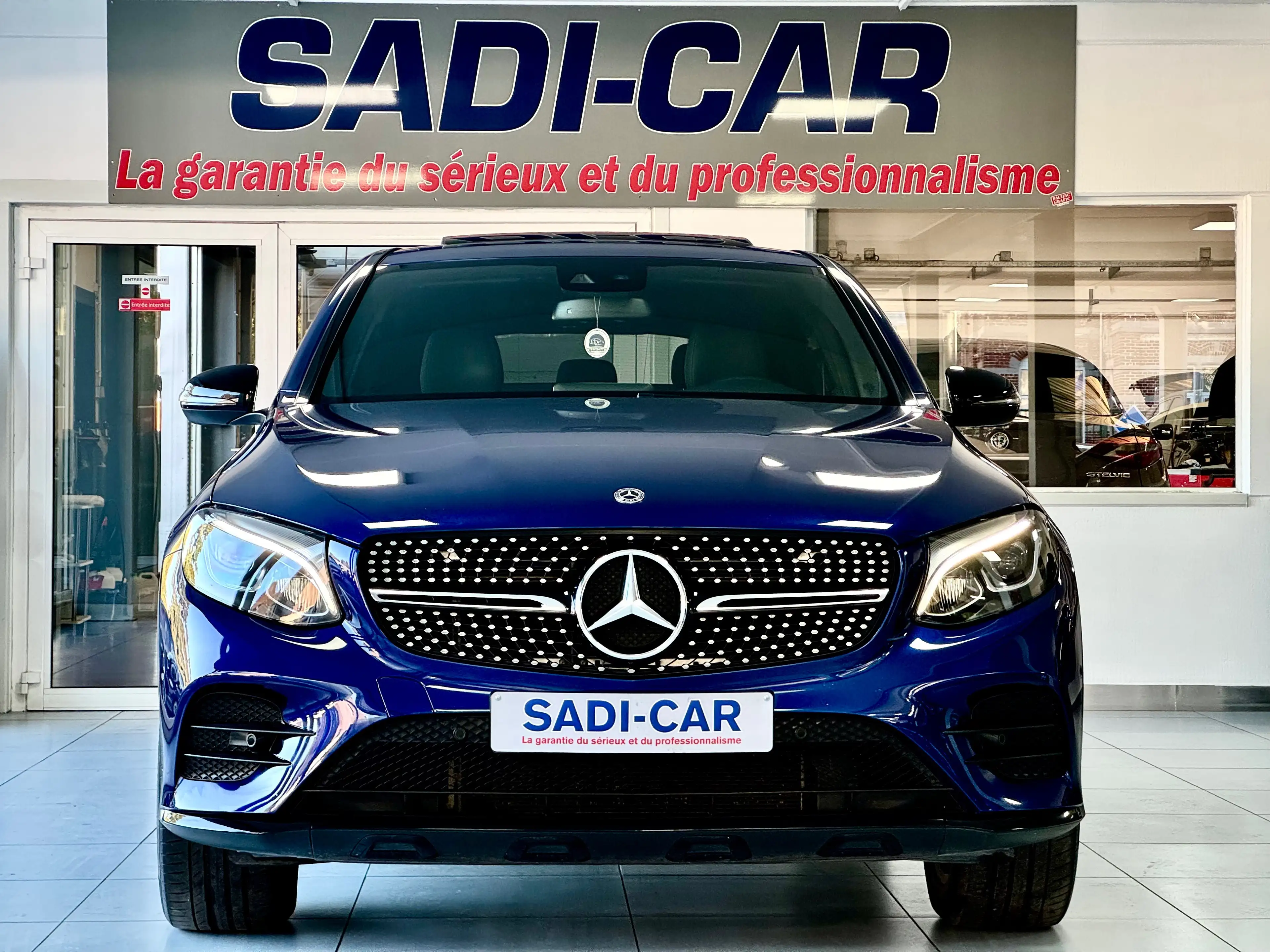 Mercedes-Benz GLC 300 Coupé 4-Matic 245cv - AMG LINE EDITION — photo 2