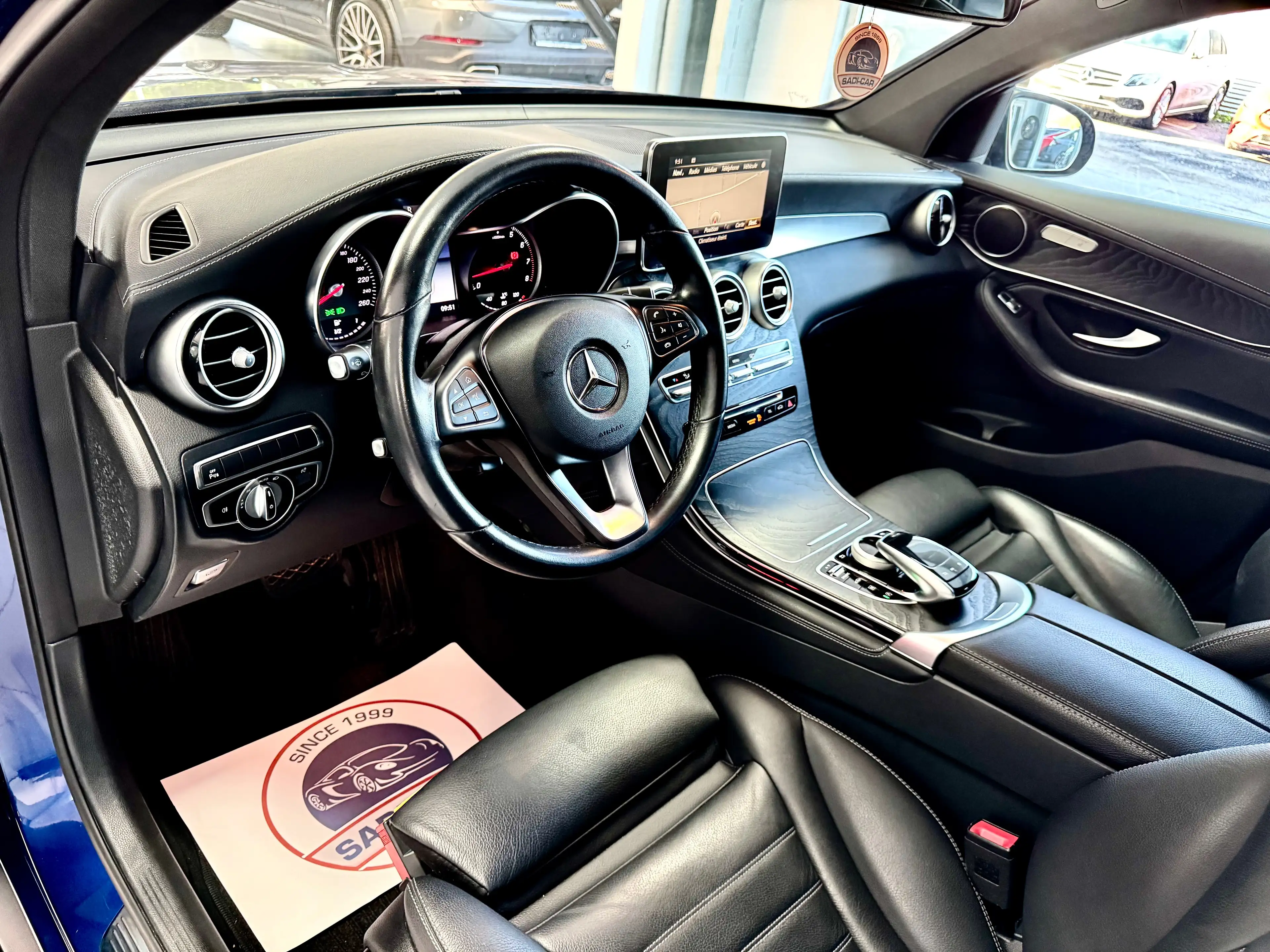 Mercedes-Benz GLC 300 Coupé 4-Matic 245cv - AMG LINE EDITION — photo 8