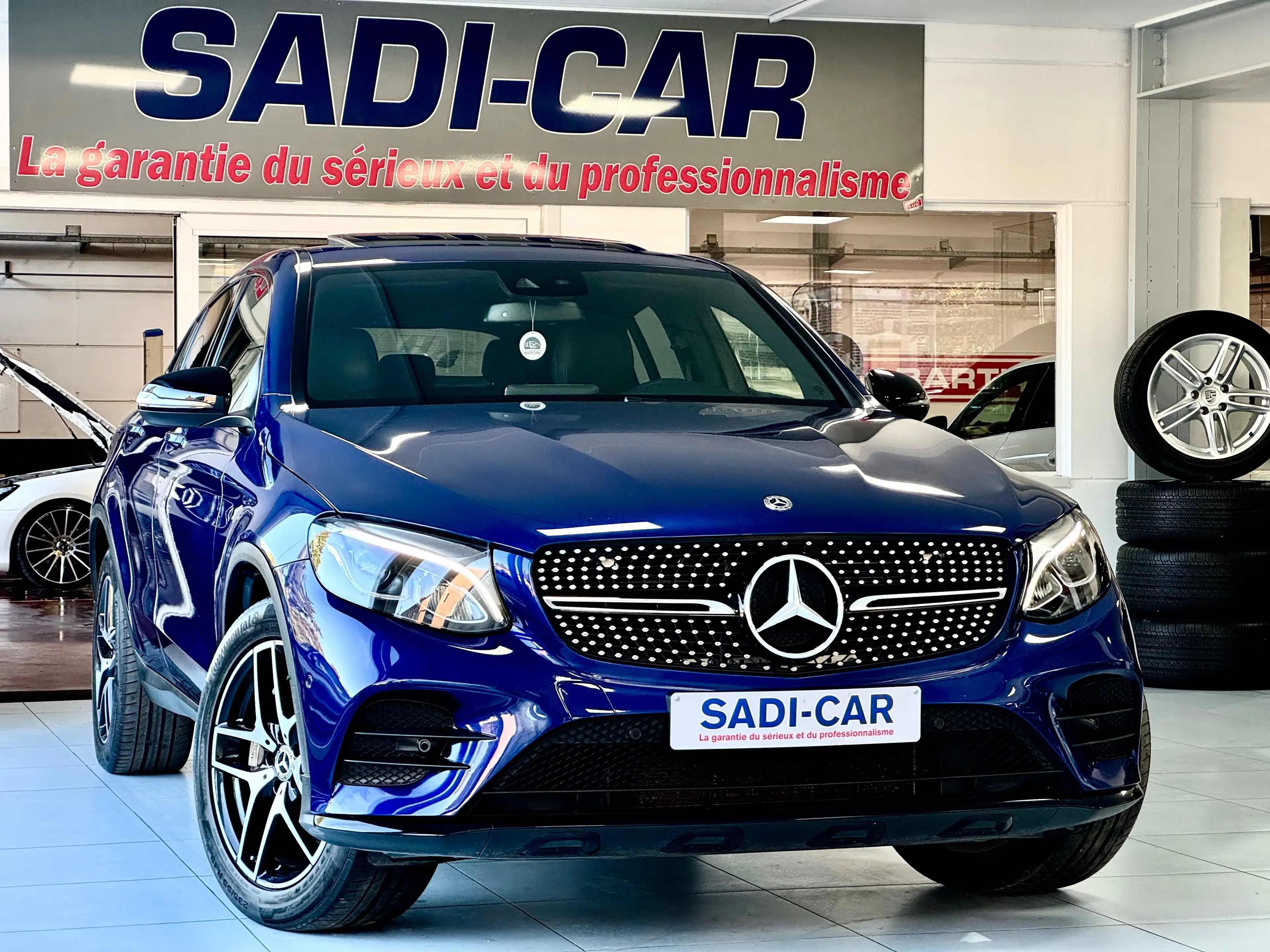 Mercedes-Benz GLC 300 Coupé 4-Matic 245cv - AMG LINE EDITION