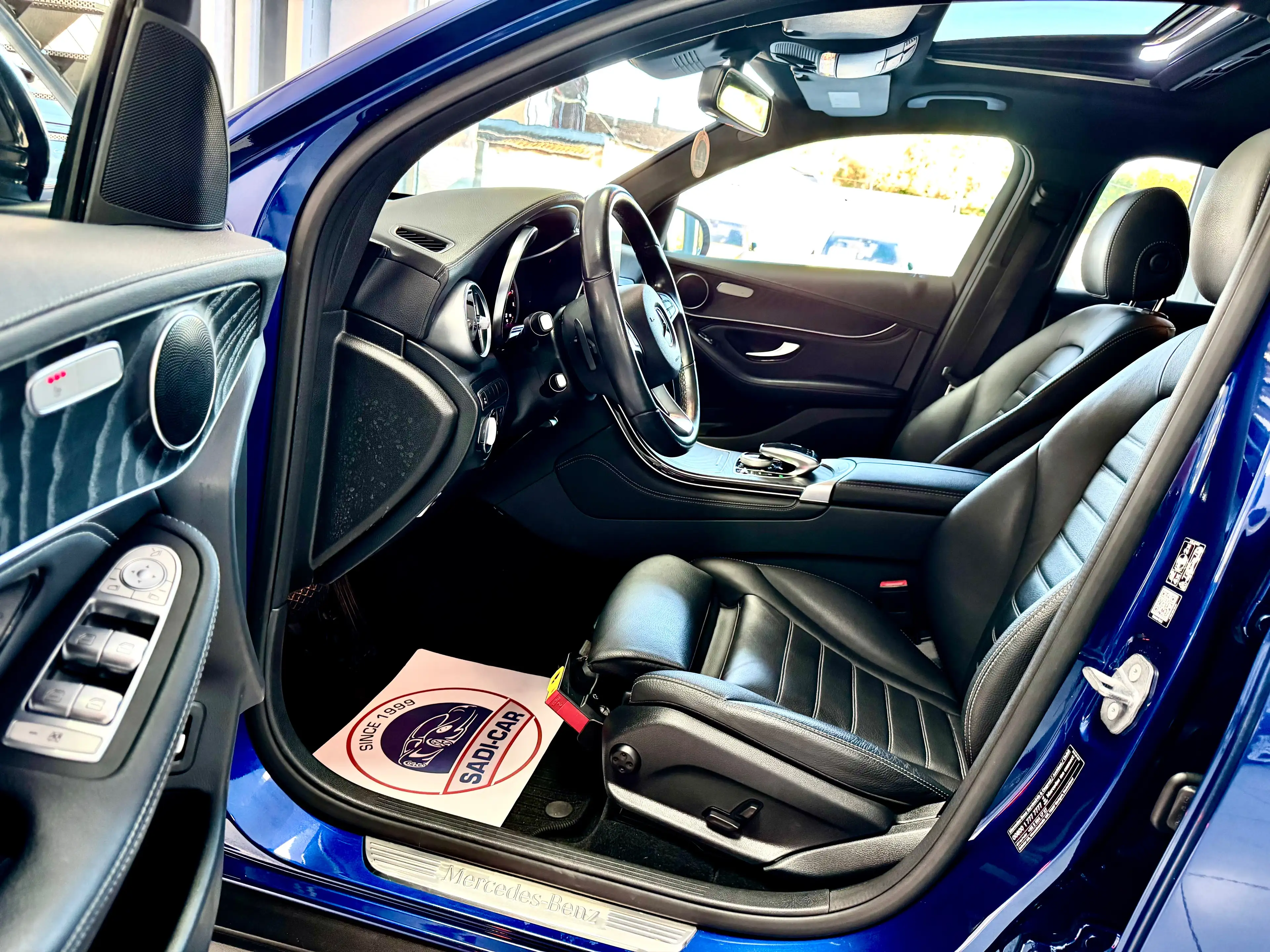 Mercedes-Benz GLC 300 Coupé 4-Matic 245cv - AMG LINE EDITION — photo 7