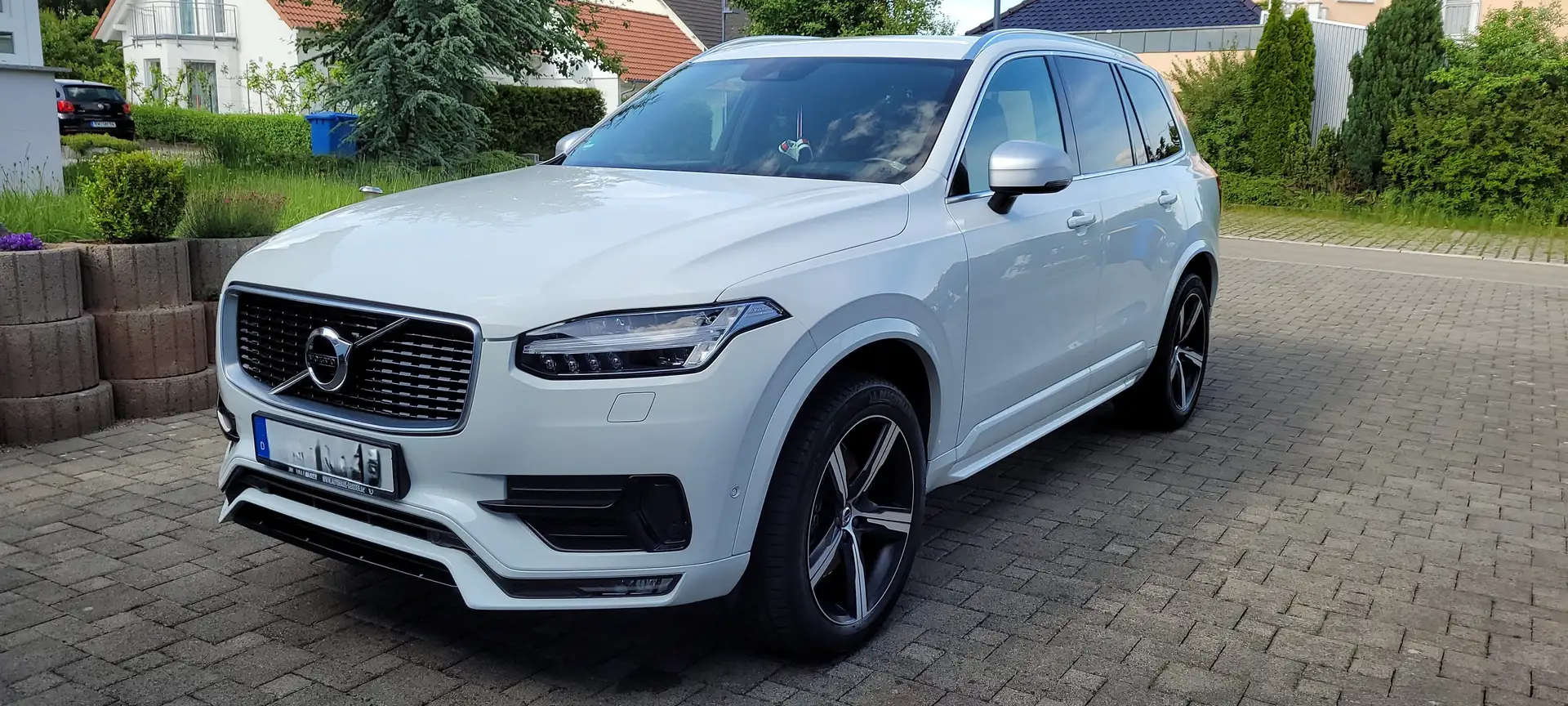 Volvo XC90 XC90 D5 AWD Geartronic RDesign Weiß - 1