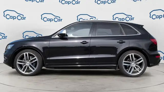 Audi SQ5 view 2