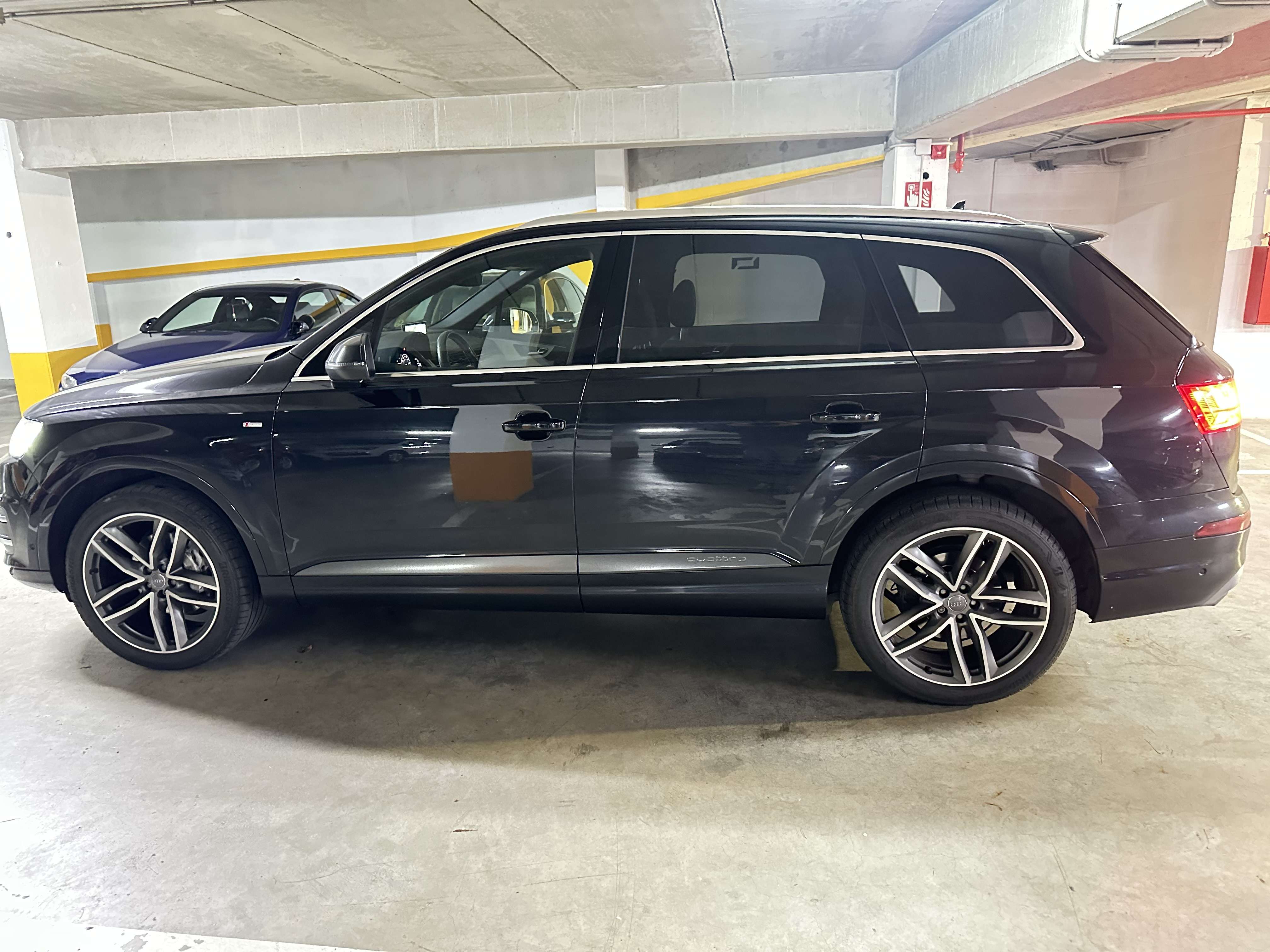 Audi Q7 3.0TDI ultra sport Q. tiptronic 160kW - foto 1