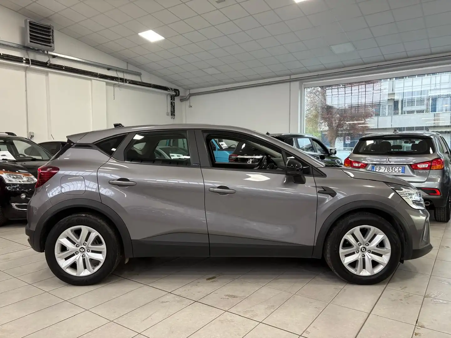 Renault Captur Captur Full Hybrid E-Tech 145 CV Business Gris - 2