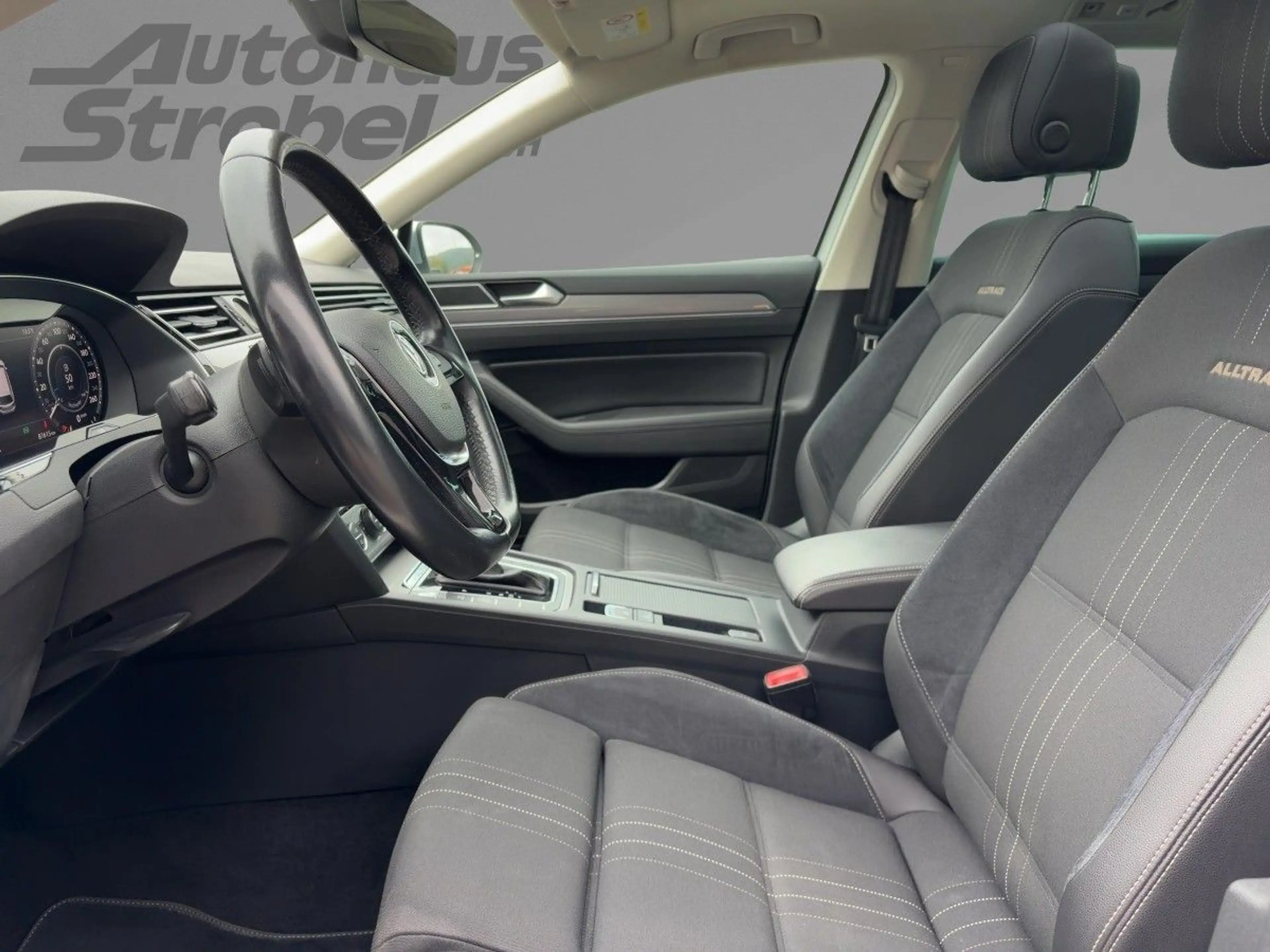 Volkswagen Passat Alltrack Passat Variant ALLTRACK 2.0 TSI DSG 4M DCC AHK A — photo 9
