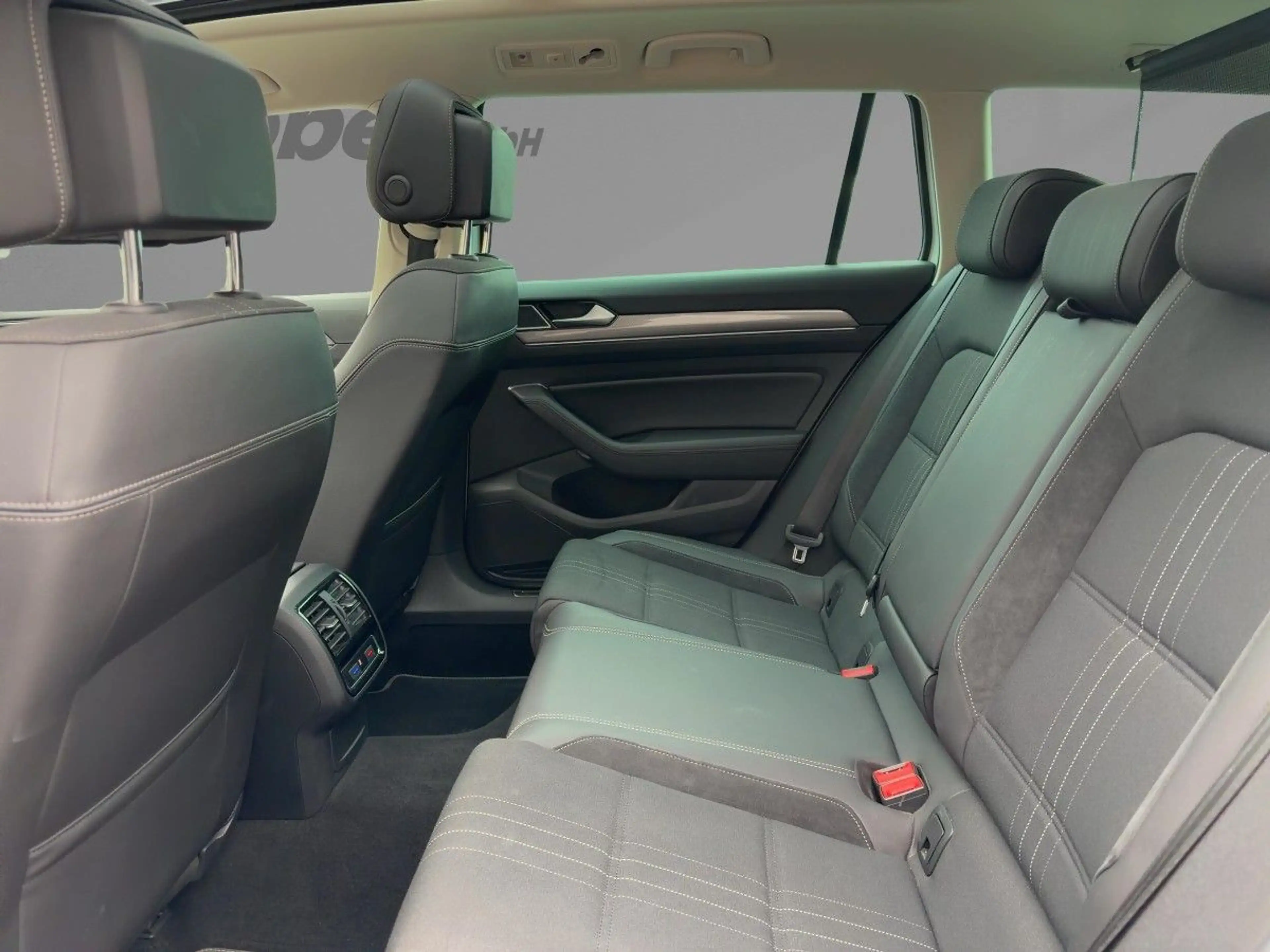 Volkswagen Passat Alltrack Passat Variant ALLTRACK 2.0 TSI DSG 4M DCC AHK A — photo 10