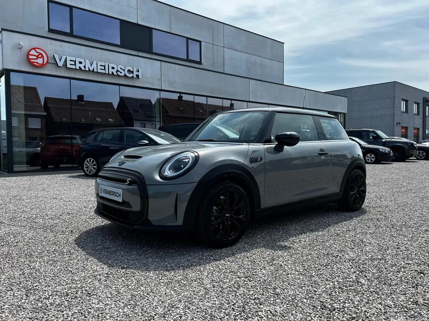 MINI Cooper SE e-Mini 28.9 kWh*APPLE CARPLAY*LED*ZWART DAK*BTW* Сірий - 1