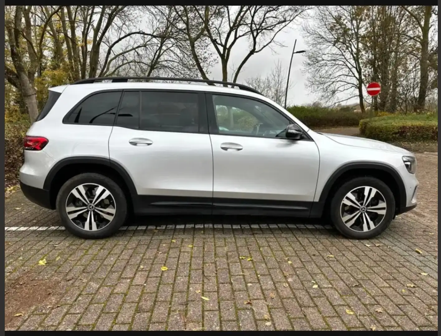 Mercedes-Benz GLB 200 GLB 200d - 7 zit - met nog fabriek Garantie Zilver - 1