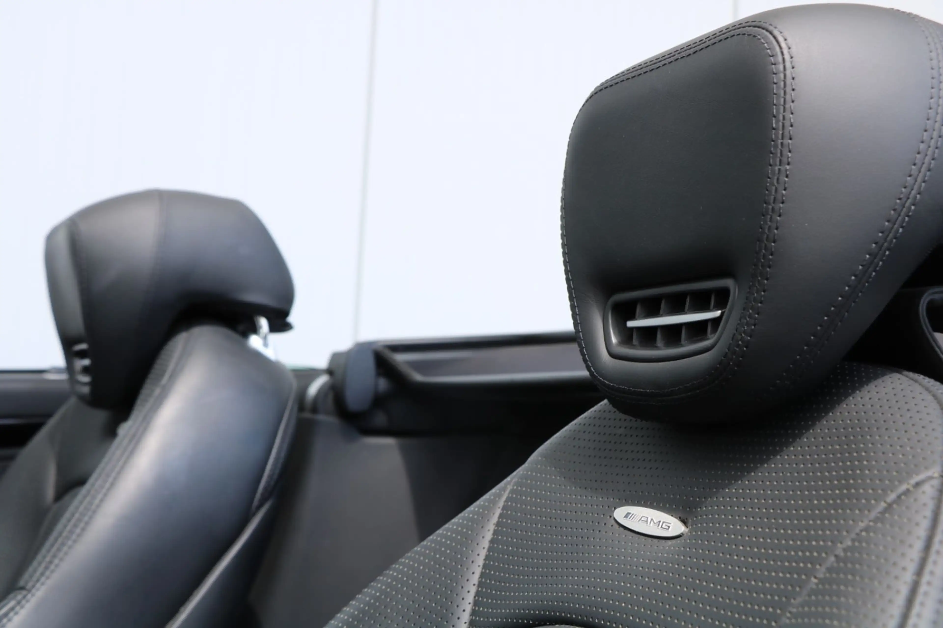 Mercedes-Benz SL 63 AMG *HARMAN-KARDON*AIRSCARF*SITZKLIMA*ILS* — photo 11
