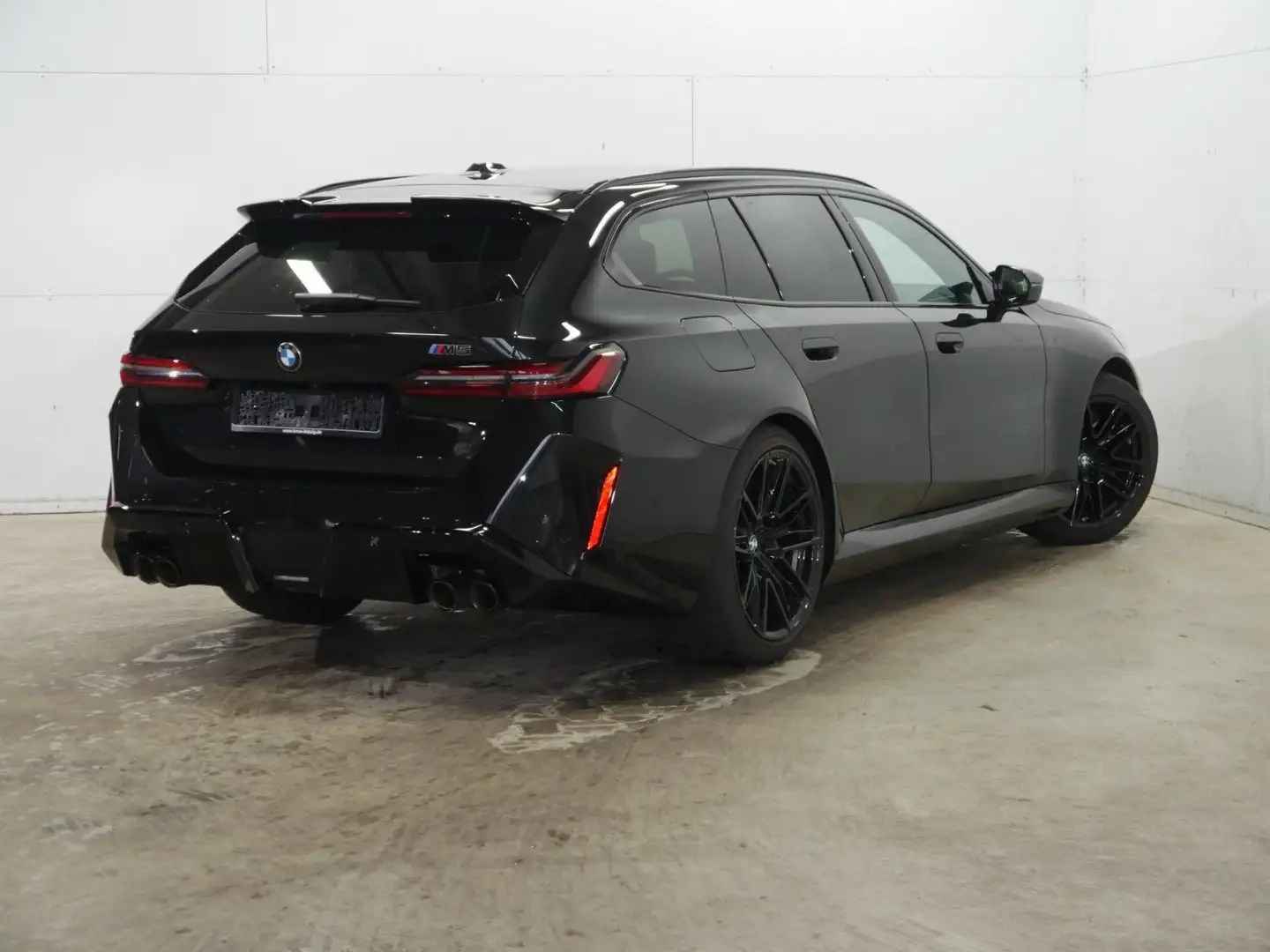 BMW M5 Touring B/W Surround HiFi Driving+Parkassist Prof. Schwarz - 2