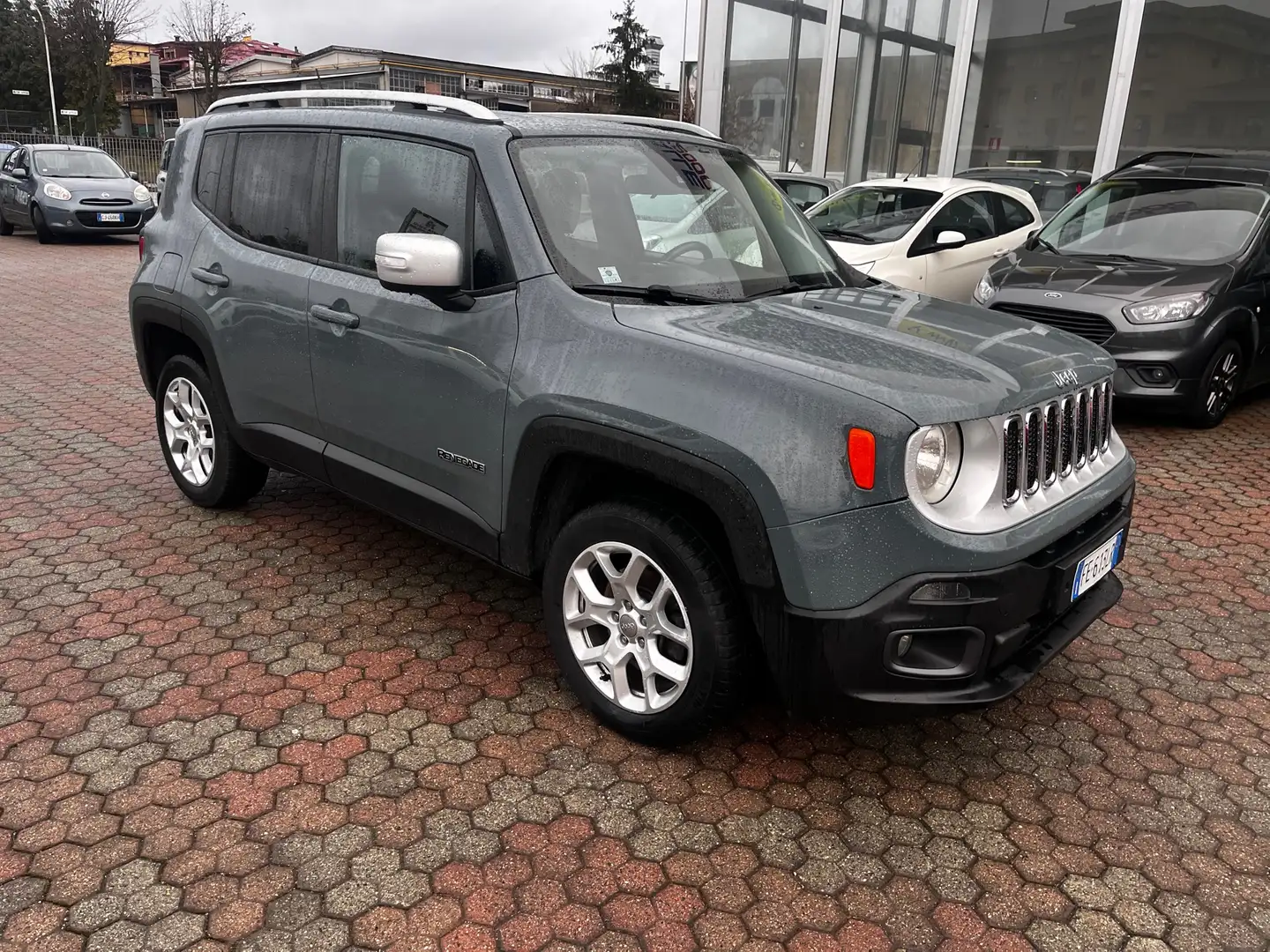 Jeep Renegade LIMITED Silber - 2