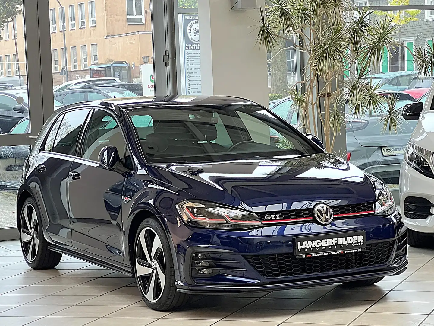 Volkswagen Golf GTI Golf 2.0 TSI GTI DSG|LED|ACC|CARPLAY|KEYLESS| Blau - 1