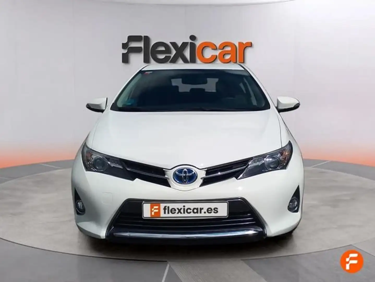 Toyota Auris 130 Active MultiDrive Blanco - 2