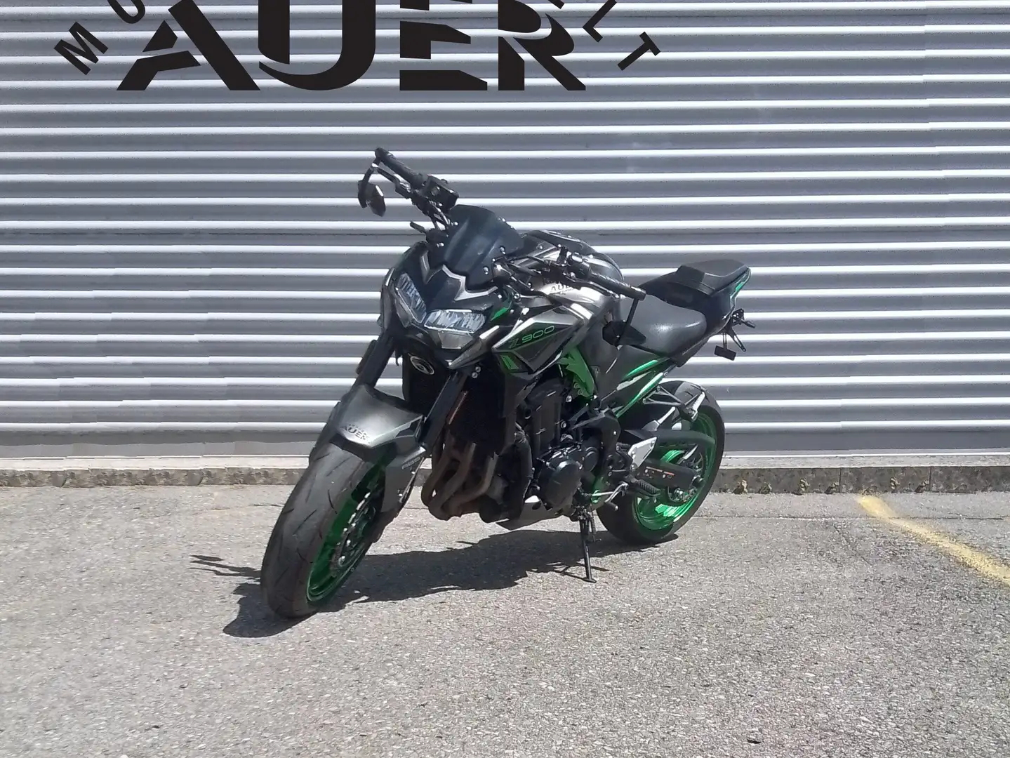 Kawasaki Z 900 -- Performance -- Zubehör! -- Grijs - 1