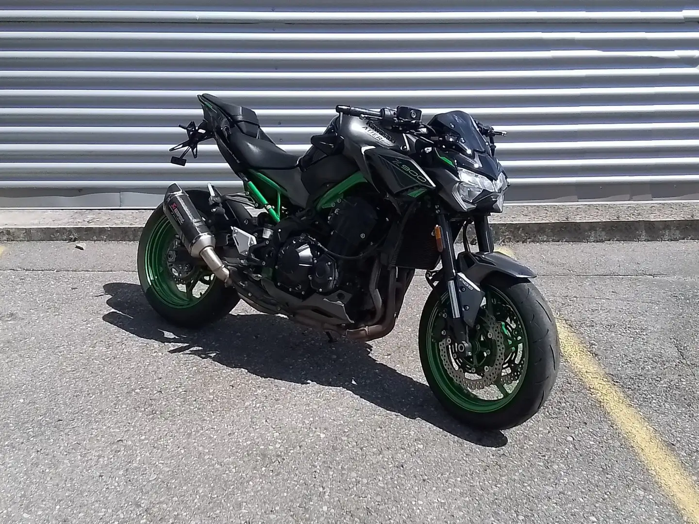 Kawasaki Z 900 -- Performance -- Zubehör! -- Grijs - 2