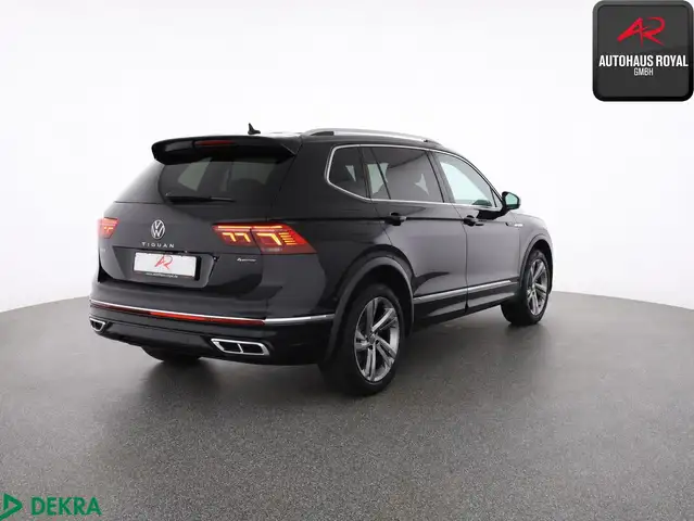 Volkswagen Tiguan Allspace view 5