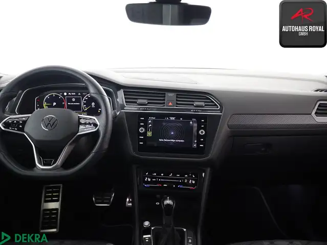 Volkswagen Tiguan Allspace view 9