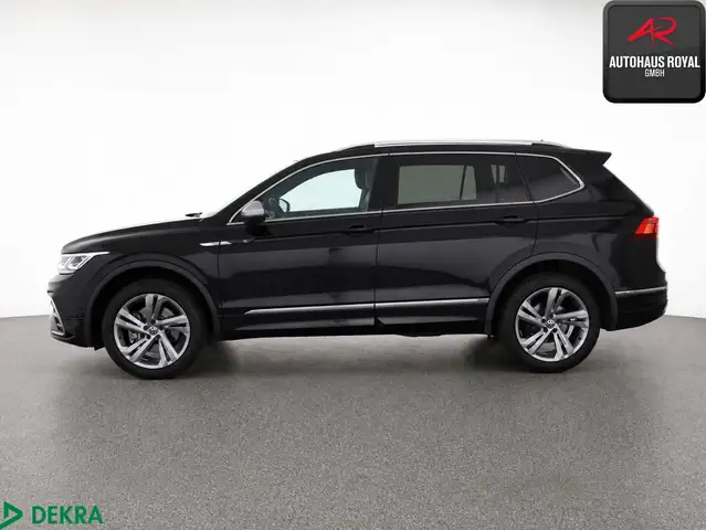 Volkswagen Tiguan Allspace view 2