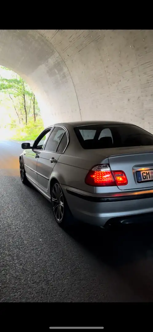 BMW 325 325i Edition Sport Stříbrná - 2