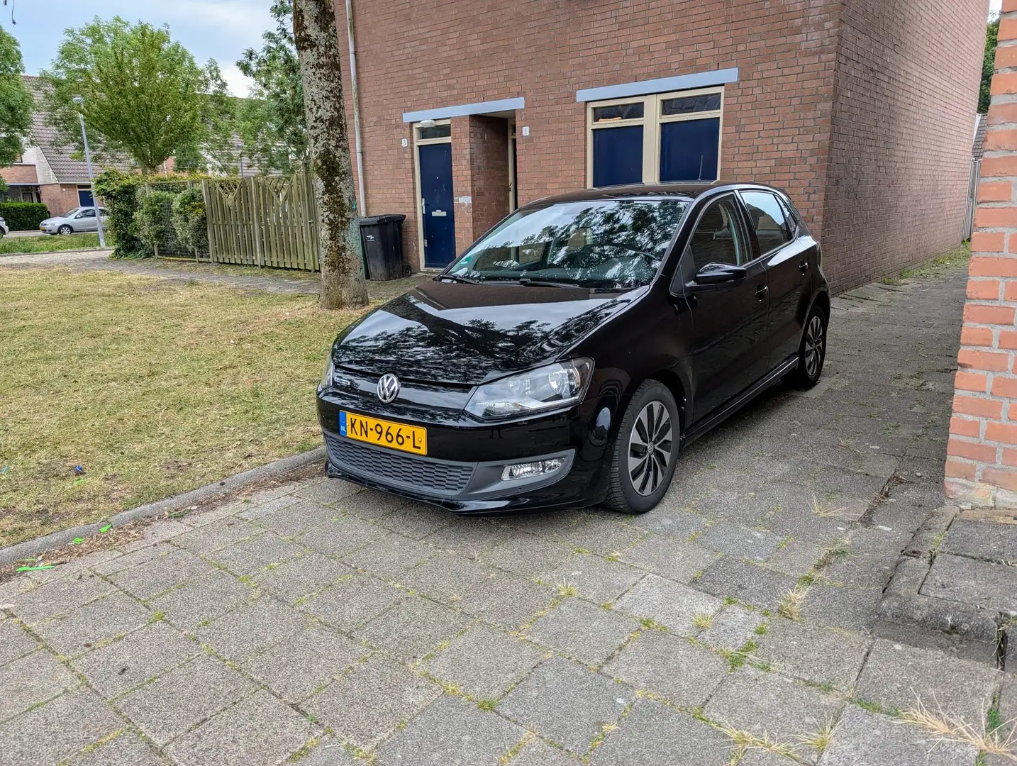 Volkswagen Polo Polo 1.0 BlueMotion Zwart - 1