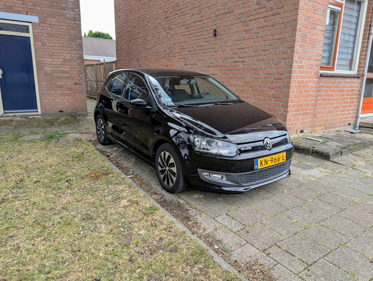 Volkswagen Polo Polo 1.0 BlueMotion Zwart - 2