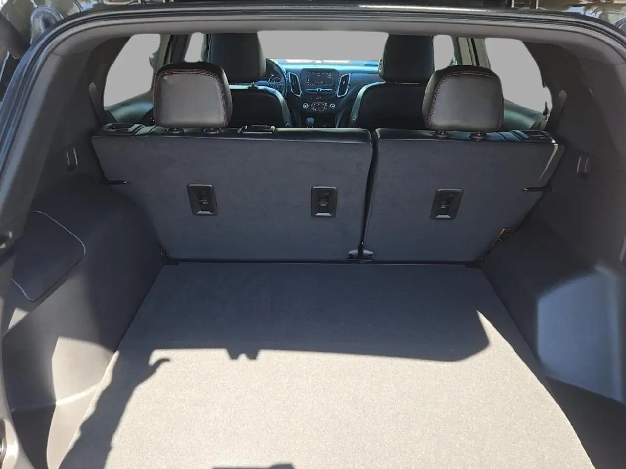 Chevrolet Equinox снимка Chevrolet Equinox