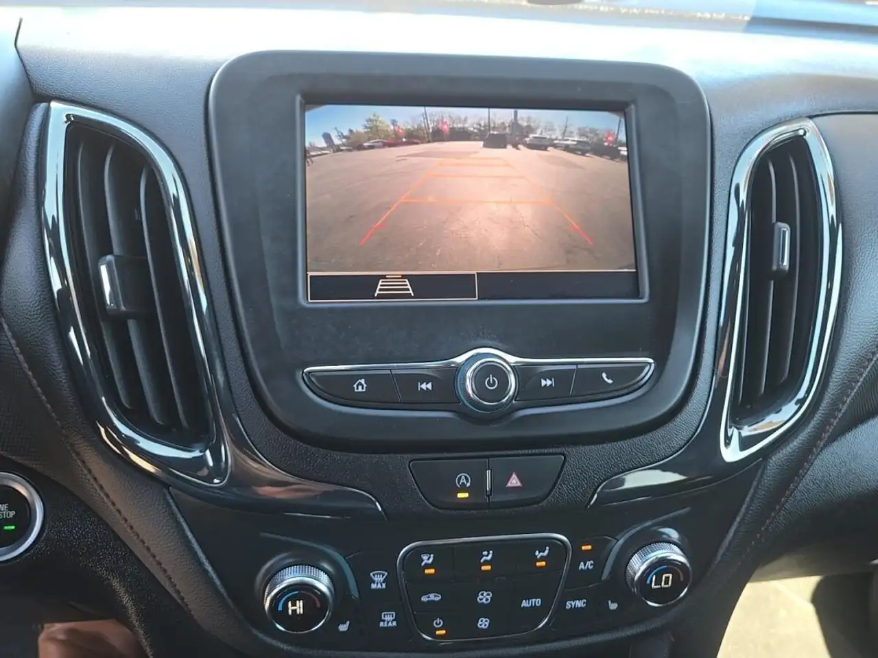 Chevrolet Equinox снимка Chevrolet Equinox