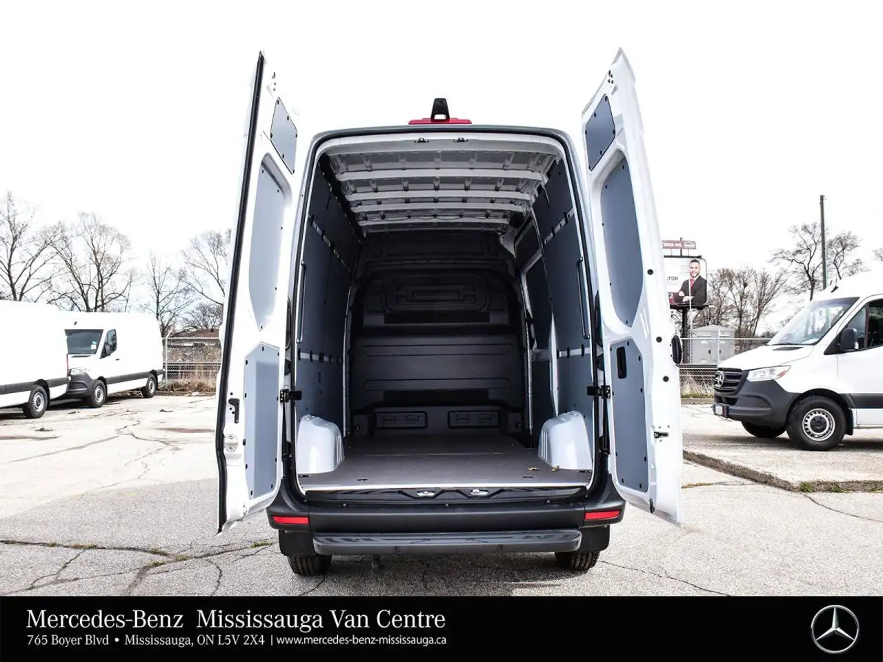 Mercedes-Benz Sprinter снимка Mercedes-Benz Sprinter
