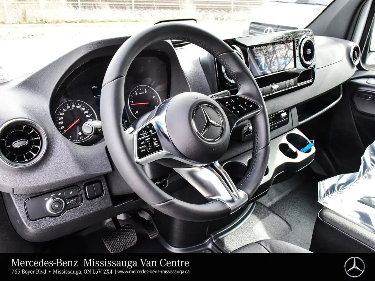 Mercedes-Benz Sprinter снимка Mercedes-Benz Sprinter