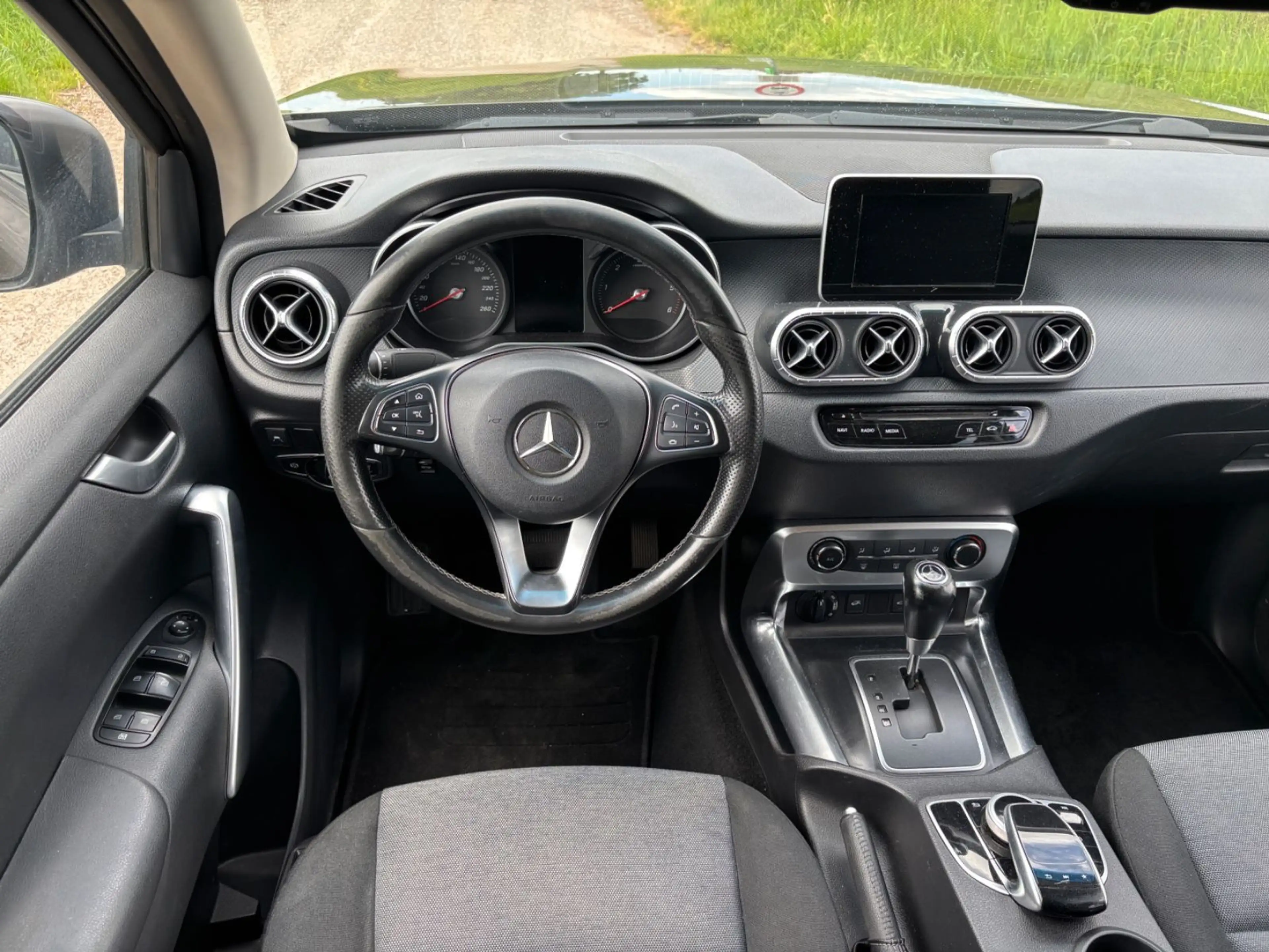 Mercedes-Benz X 250 d 4Matic Doppelkabine Edition Progressiv — photo 14