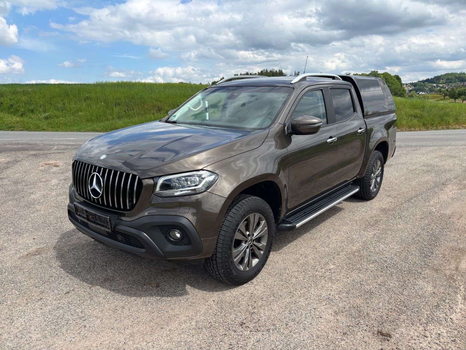 Mercedes-Benz X 250