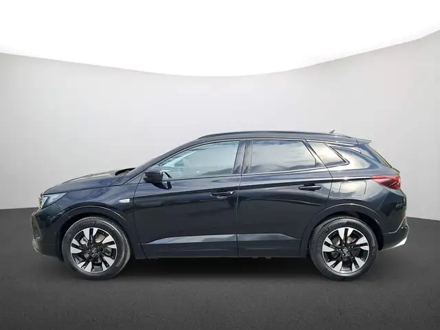 Opel Grandland X view 5
