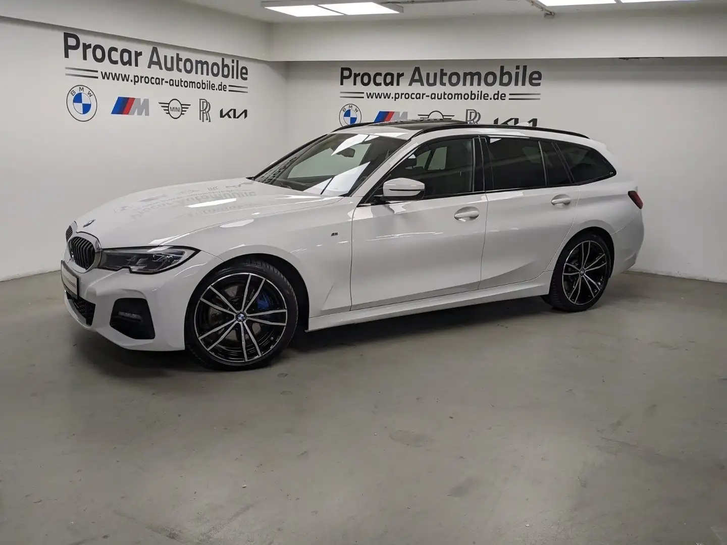BMW 320 d xDrive M Sport Laser Pano DA Prof HuD ACC 19'' Wit - 2