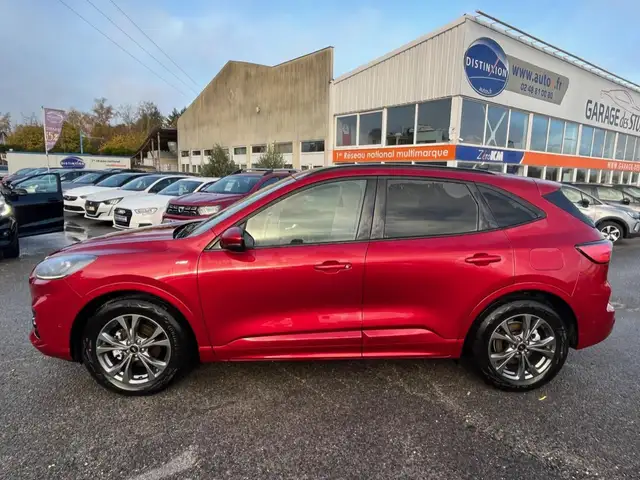 Ford Kuga view 3