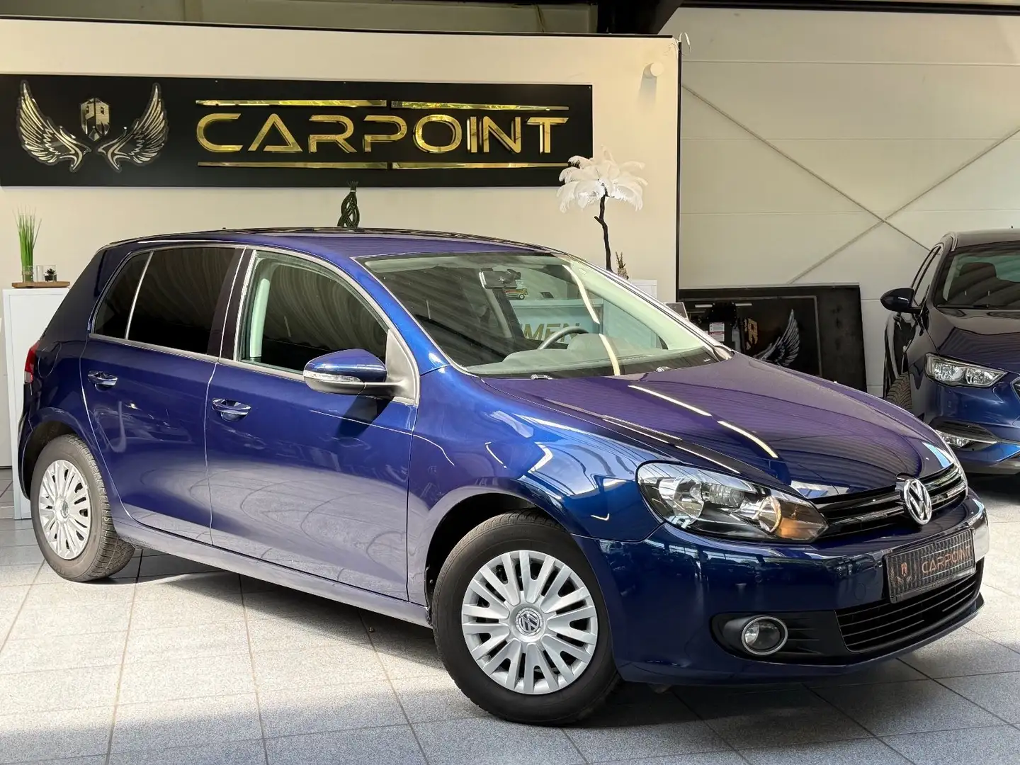 Volkswagen Golf VI Trendline 1,6 TDI/Aut./Navi/BT/PDC Bleu - 2