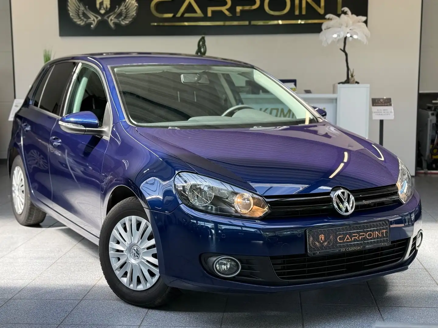 Volkswagen Golf VI Trendline 1,6 TDI/Aut./Navi/BT/PDC Bleu - 1