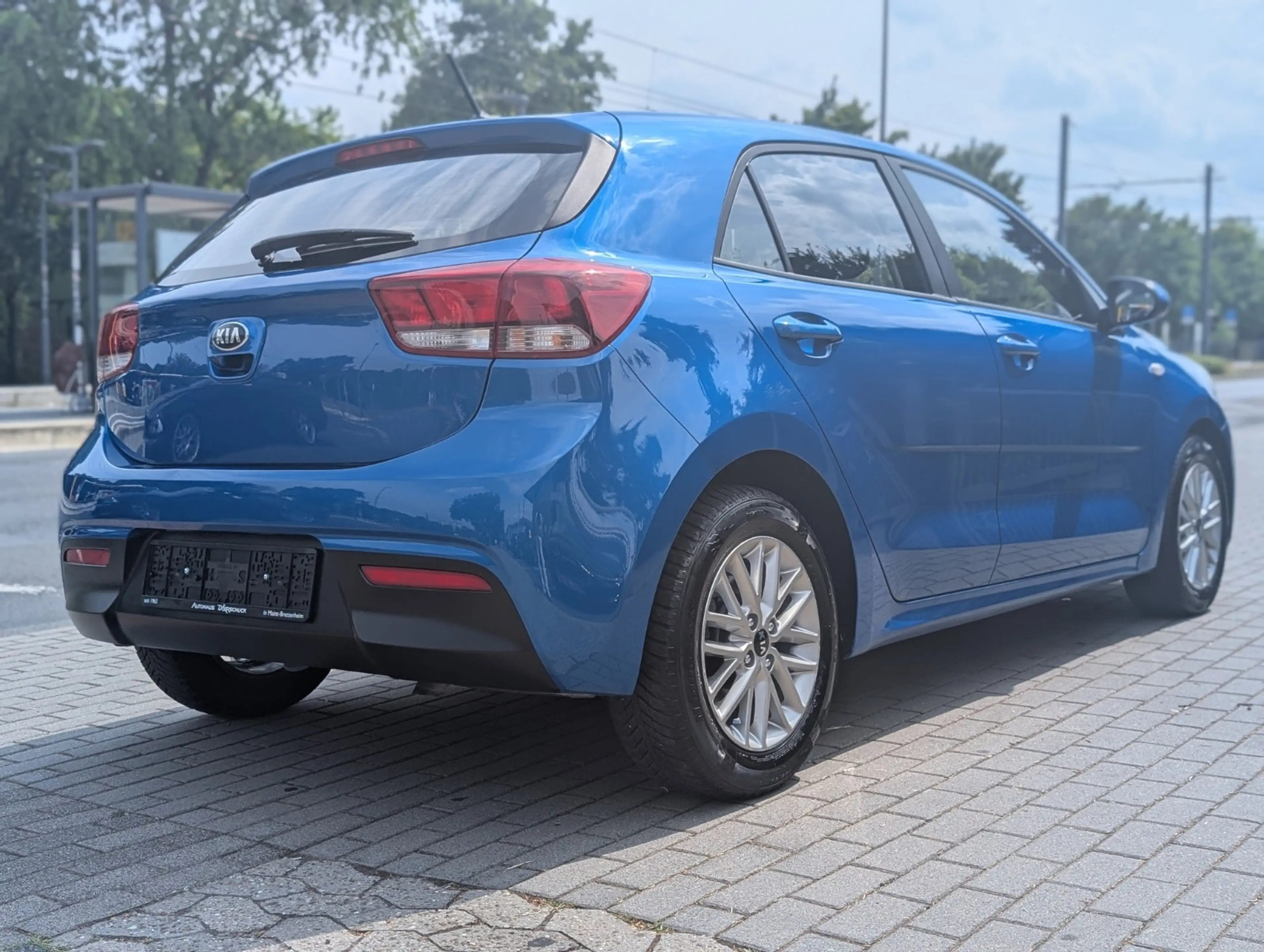 Kia Rio Rio Style DCT. Kamera. KLIMAAUT. CarPlay — photo 5
