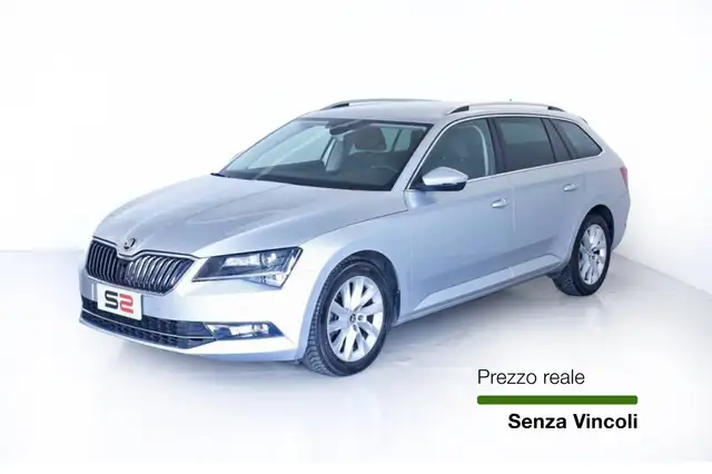 Skoda Superb 2.0 TDI 190 CV SCR DSG 4x4 Wagon Executive