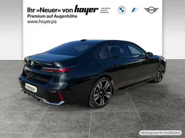 BMW 7 Series view 2