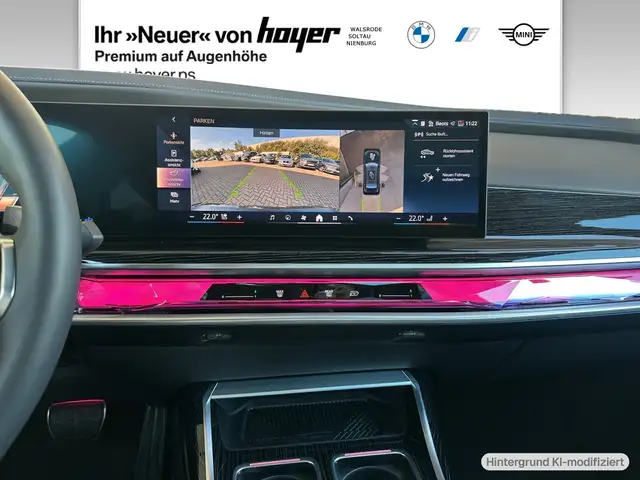 BMW 7 Series view 7