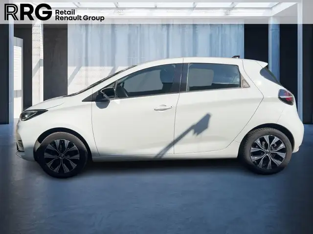Renault Zoe view 2