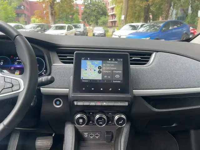 Renault Zoe view 12