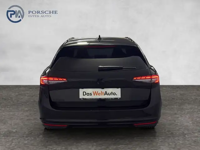 Skoda Superb view 4
